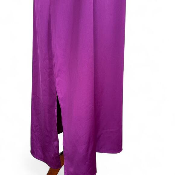 Purple satin maxi dress - The Drop - Picture 3 of 5